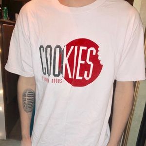 White cookies T